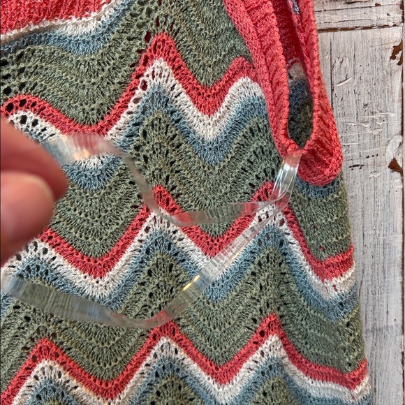 POL Chevron Knit Tank Top in Coral and Olive Size Small EUC - Picture 8 of 9